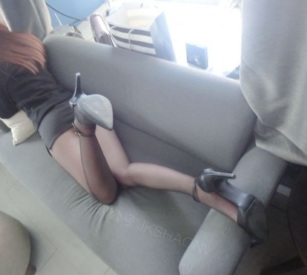 久久国产精品必看狼人_720手机在线看